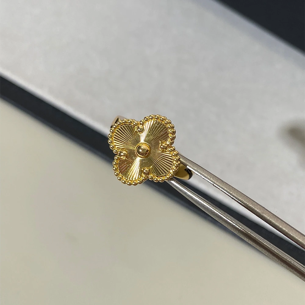 Engraved Clover Ring