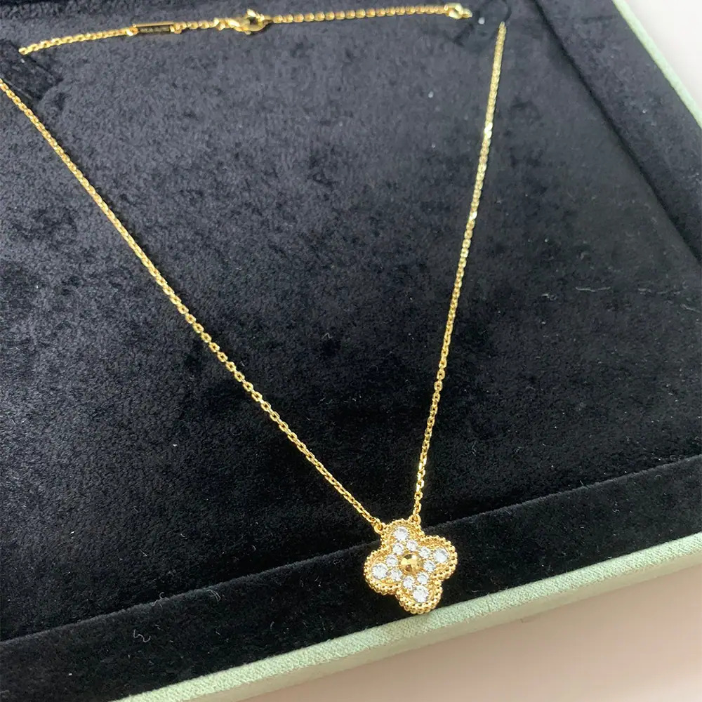 Clover Necklace
