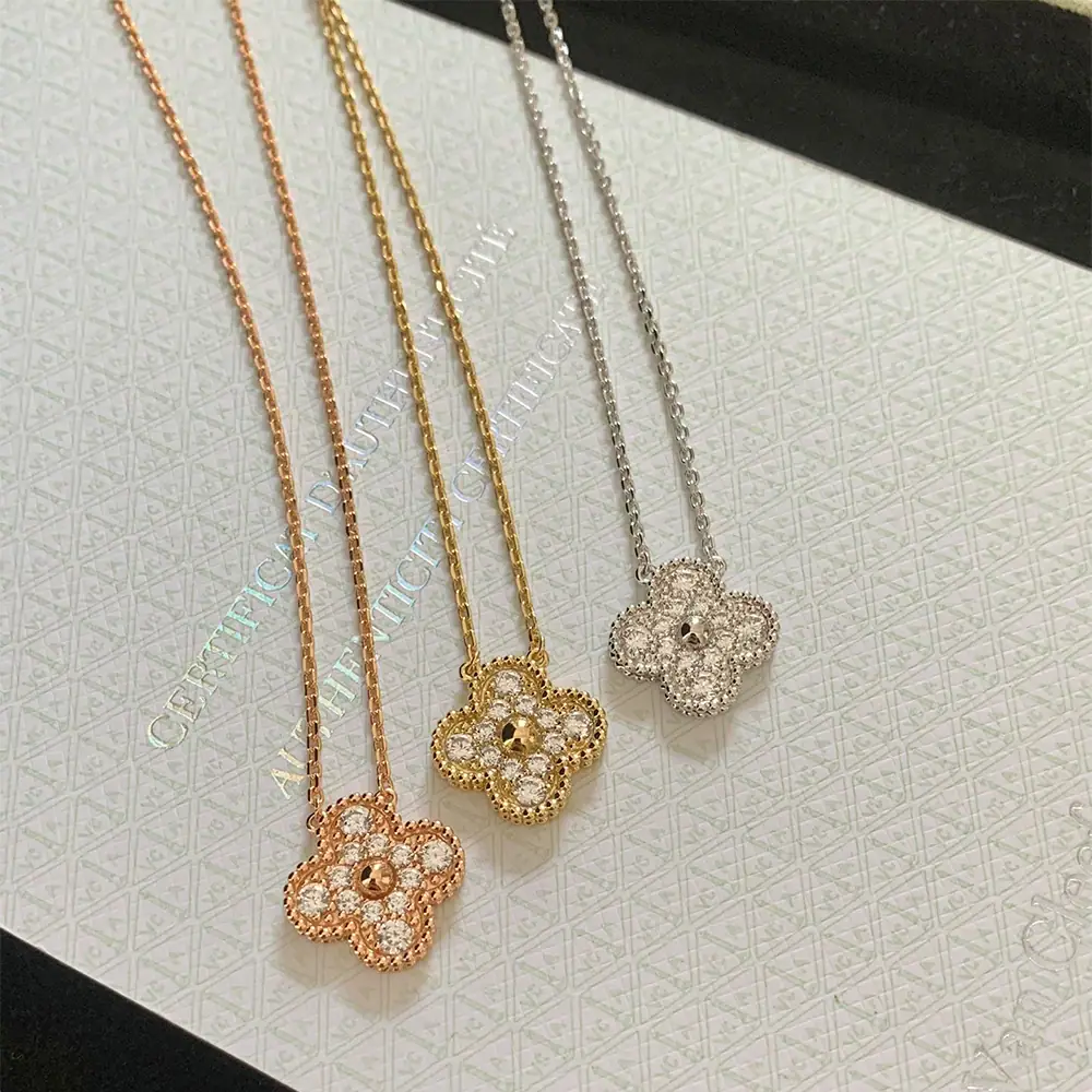Clover Necklace