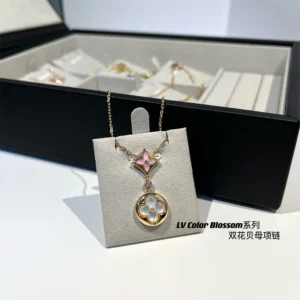 Mother-of-Pearl Graphic Pendant Necklace