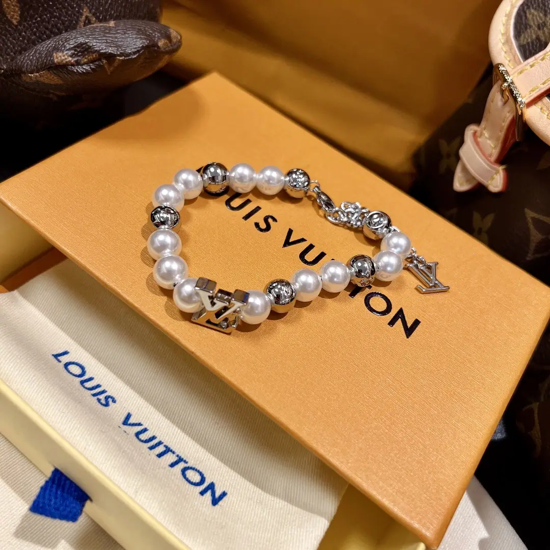 Pearl Beaded Bracelet