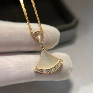 Mother-of-Pearl Fan Necklace