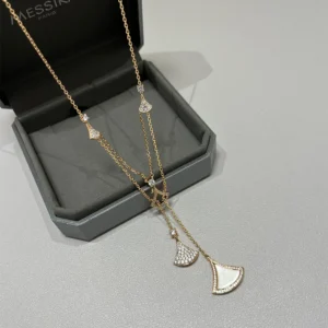 Fan Fringe Necklace