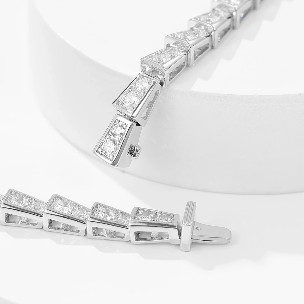 Serpentine Pavé Necklace