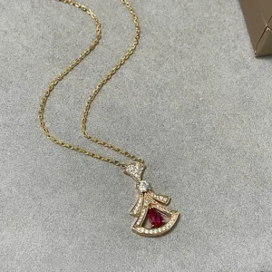 Fan Red Center Pavé Necklace