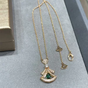 Fan Green Center Pavé Necklace