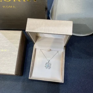 Elara Sculpted Ring Pendant Necklace