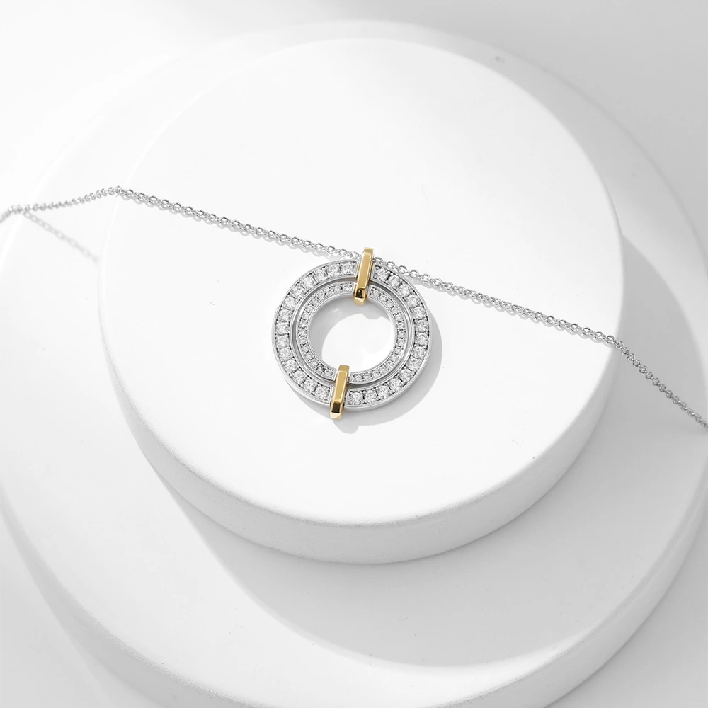 Open Motif Pendant Necklace