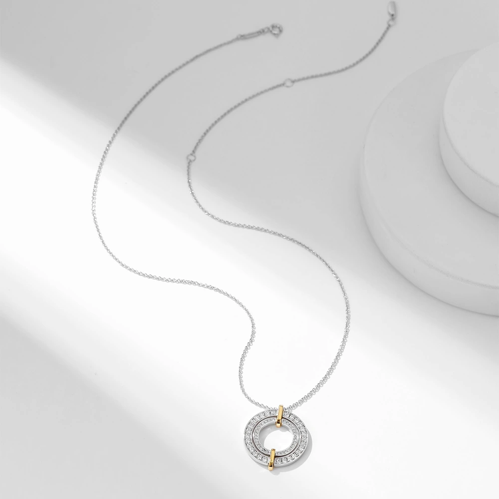 Open Motif Pendant Necklace