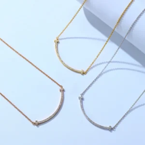 Smile Pavé Necklace (Small Version)