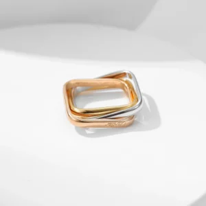 Interlocking Tri-Color Ring