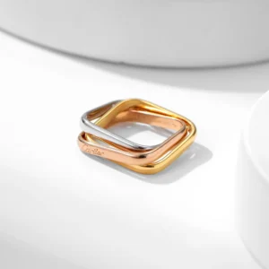 Interlocking Tri-Color Ring