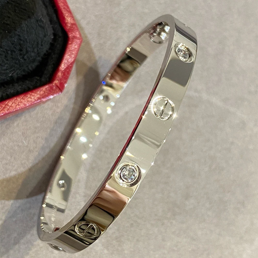 Screw Motif Bracelet