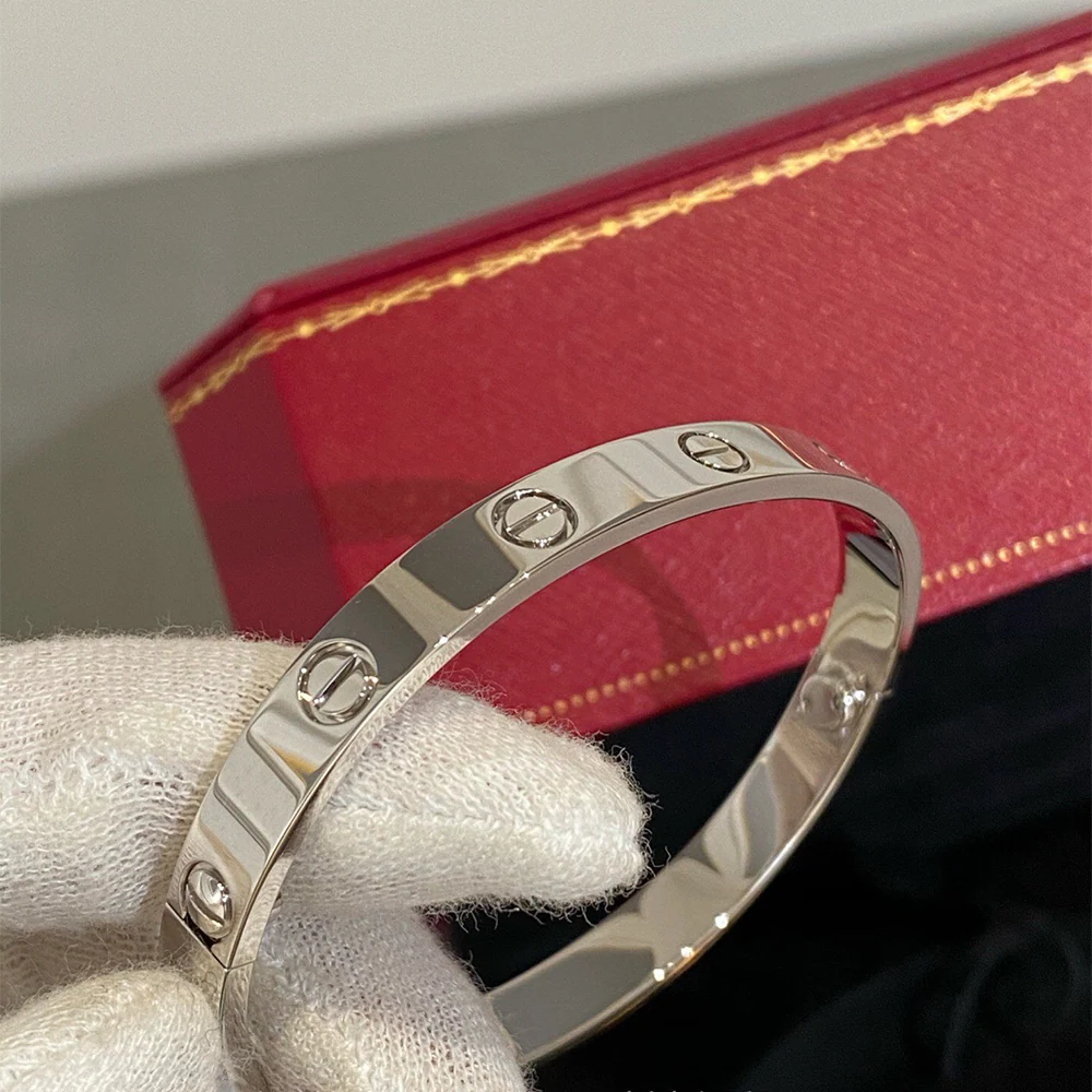 Screw Motif Bracelet