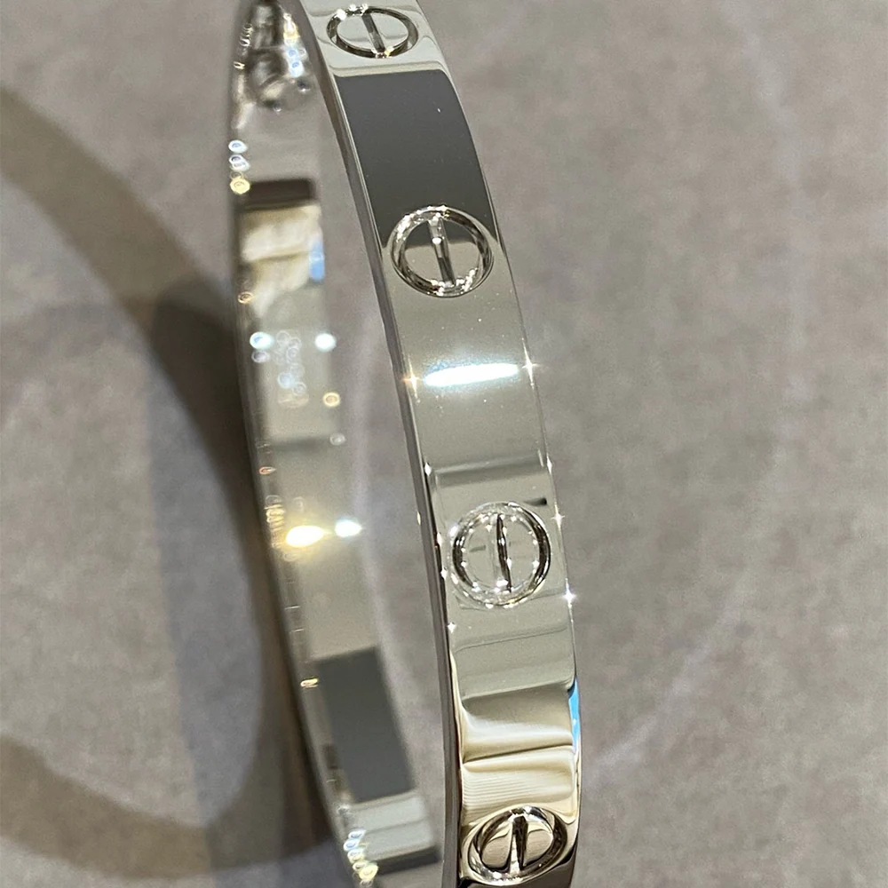 Screw Motif Bracelet