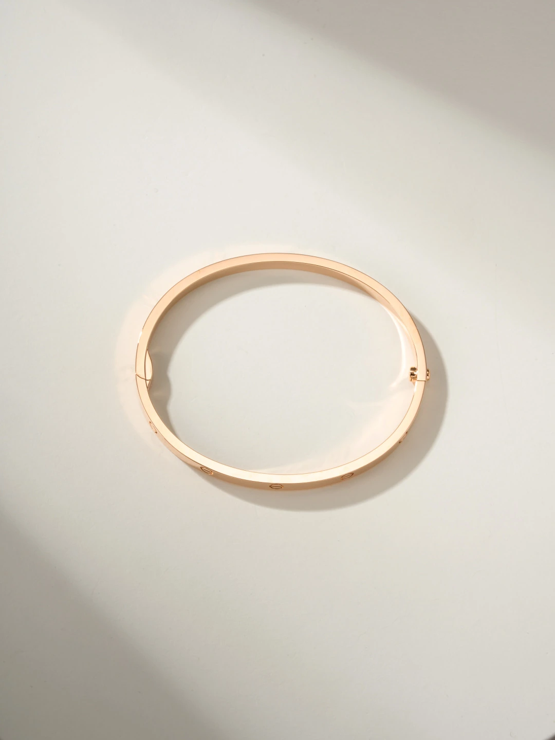 Slim Polished Screw Motif Bracelet