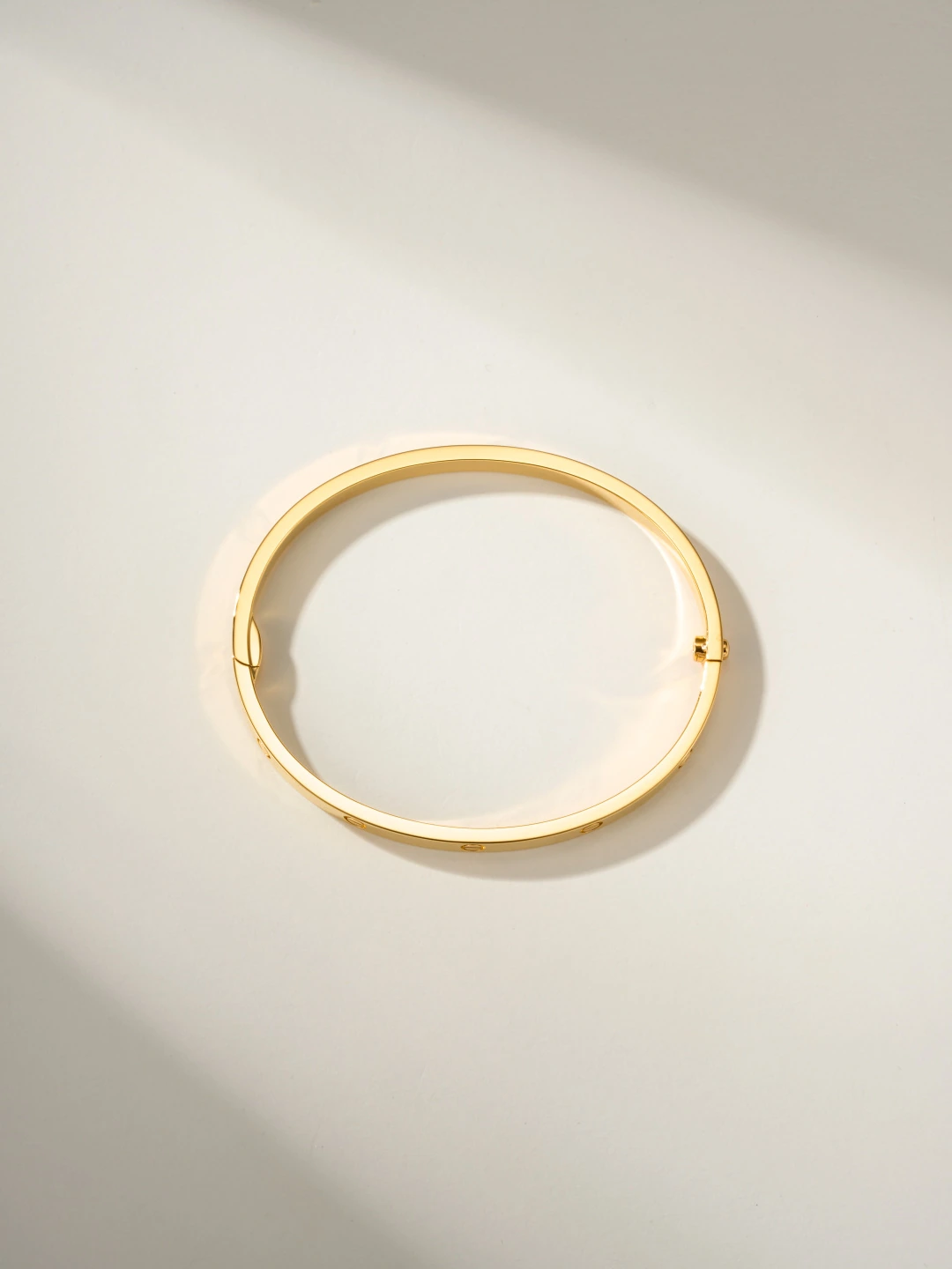Slim Polished Screw Motif Bracelet