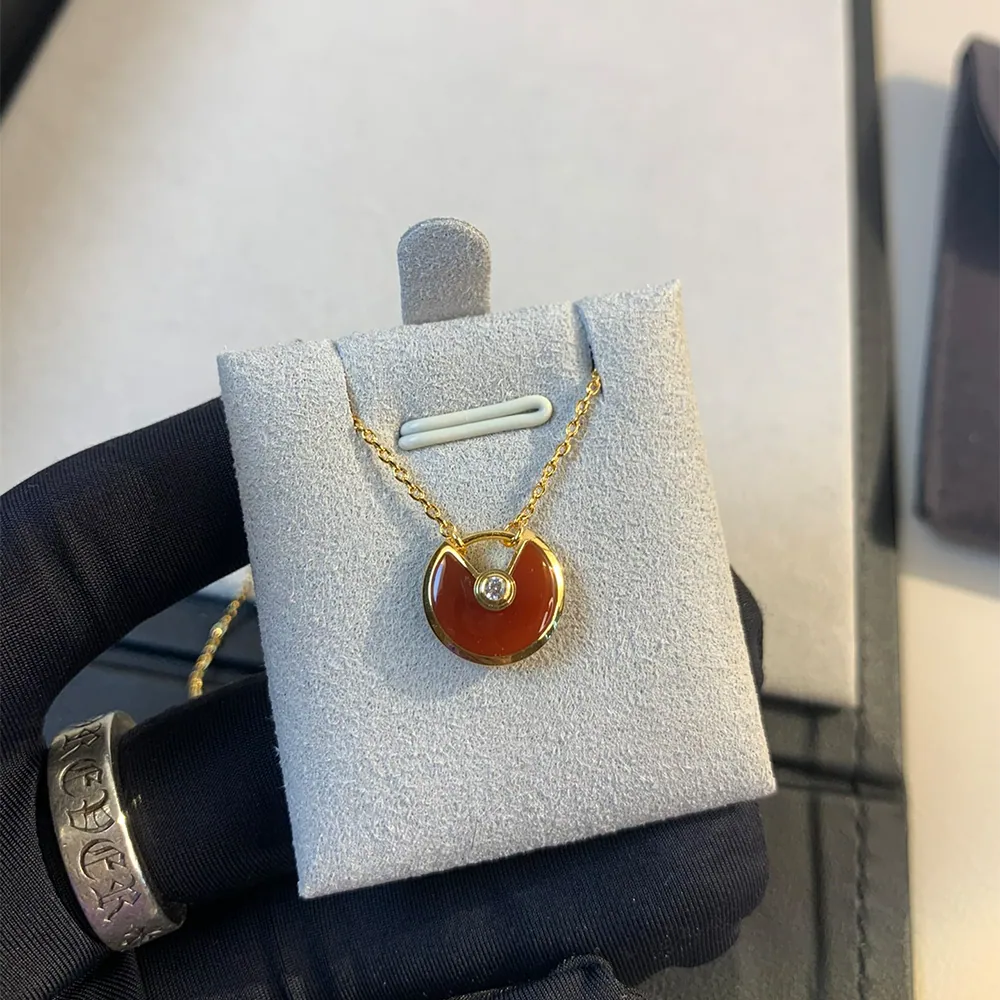 Elara Circular Necklace