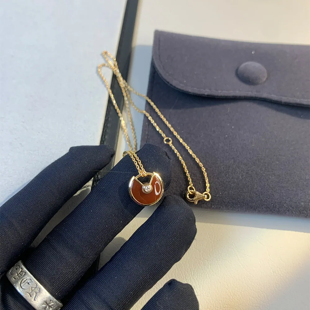 Elara Circular Necklace