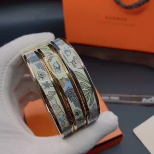 Arc Leather Wrap Bracelet