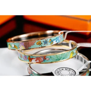 Graphic Link Bracelet