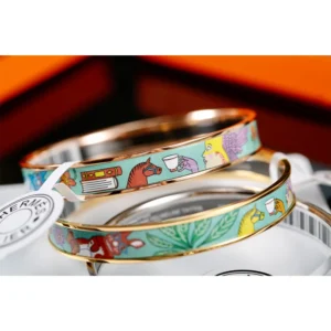 Graphic Link Bracelet