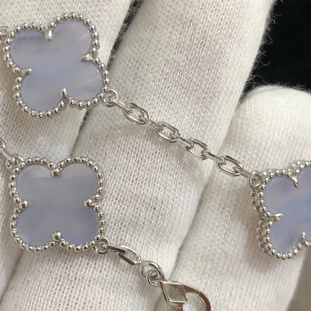 Lavender Chalcedony Five-Motif White Gold-Plated Clover Bracelet - Image 2