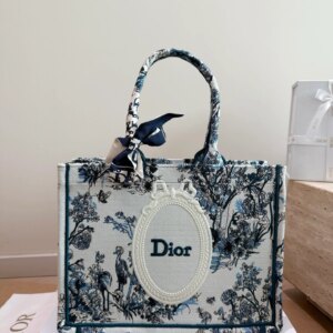 Auvrien 2001164 Luxury Bag