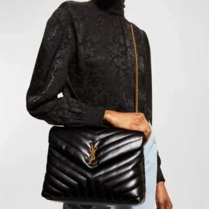 Auvrien 100222 Luxury Bag Black in Gold 32x22x11cm