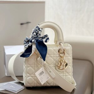Auvrien 100120 Luxury Bag