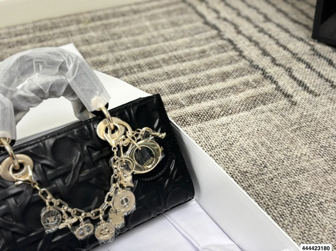 Auvrien 181930 Luxury Bags(26*14)cm