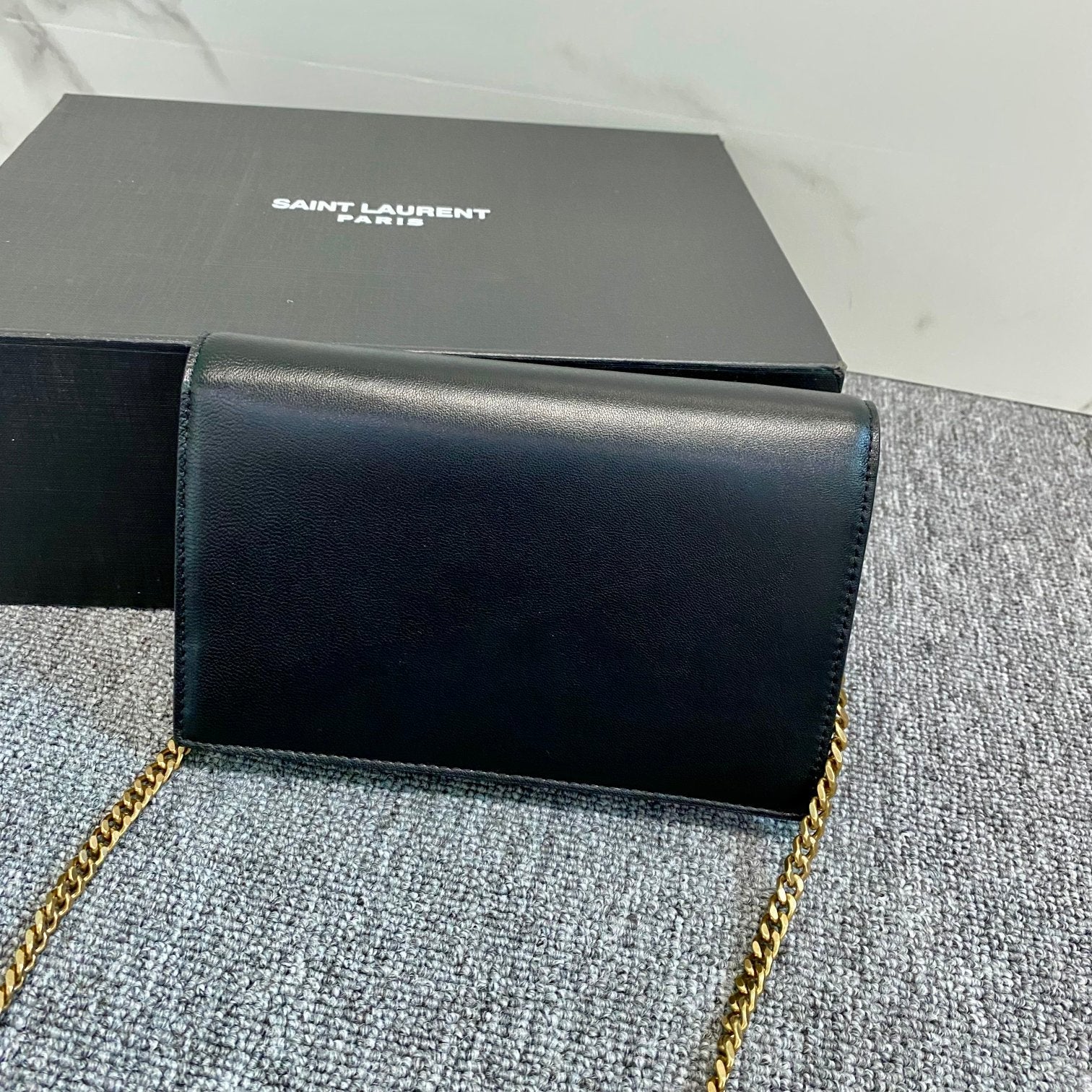 Auvrien 100190 Luxury Bag - 19x12.5x3.5cm