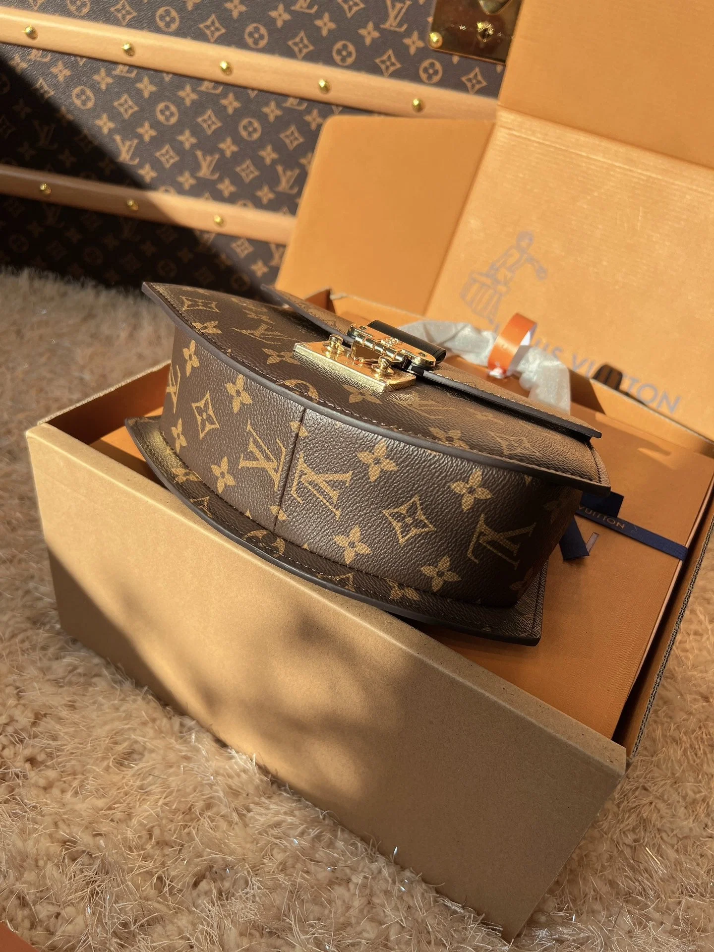 Auvrien 181910 Luxury Bags(24*18*7)cm