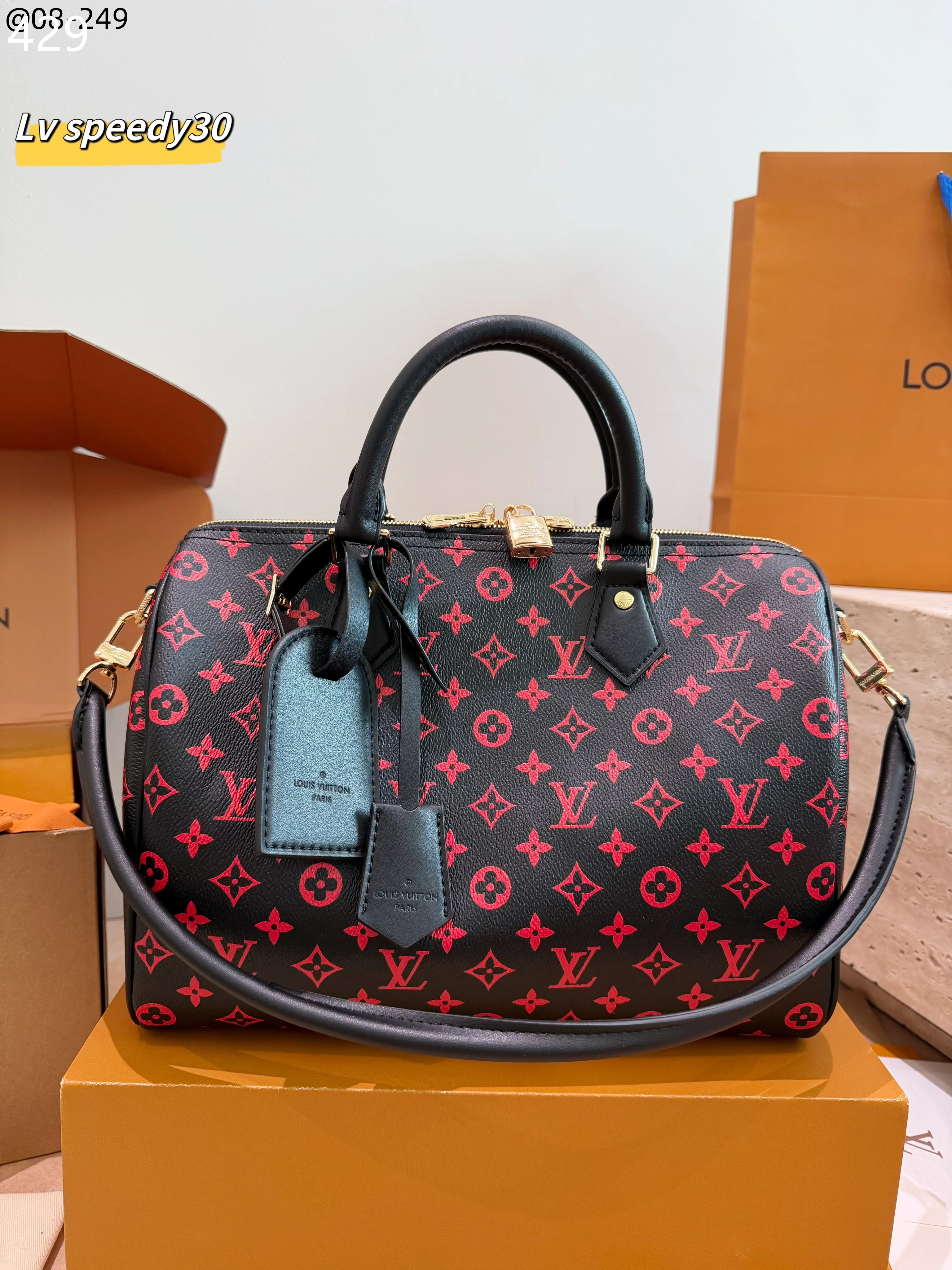 Monogram Boston Tasche, Narbenleder, 30 cm, 0,95 kg