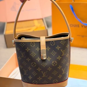 Monogramm mit Tragegriff Schulter & Umhänge Beuteltasche, Narbenleder, Groß: 18 cm / Klein: 16 cm, 0,68 kg