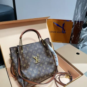 Monogram Schulter & Umhänge Tragetasche, Leder, 27 × 13 × 27 cm, 0,8 kg
