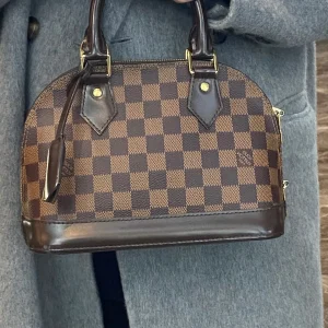 Schachbrett Schulter & Umhänge Kuppeltasche, Narbenleder, 23,5 × 10,5 × 16,5 cm, 0,65 kg